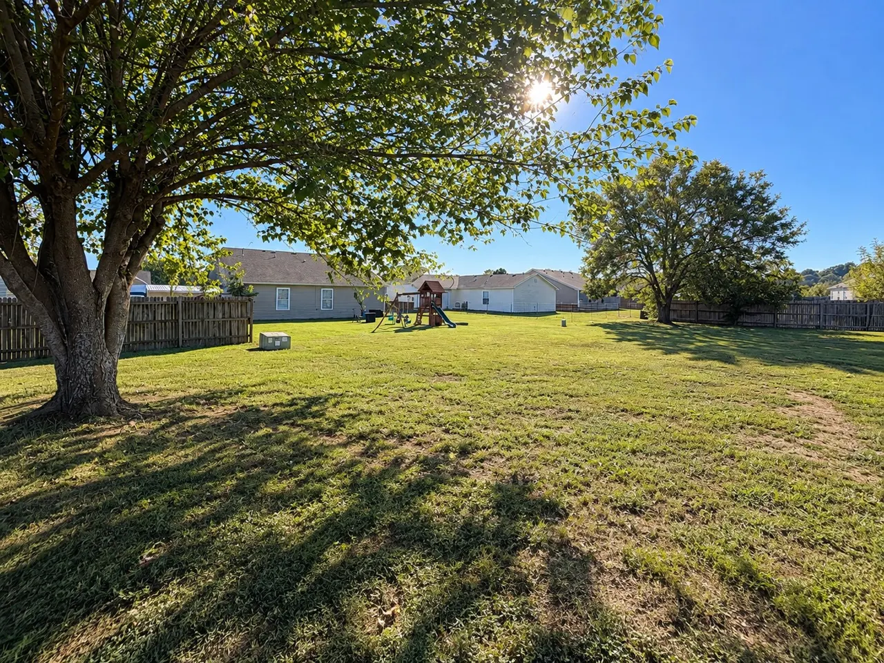 Photo 6 — 2101 Greenbrier Circle, Claremore, OK 74017
