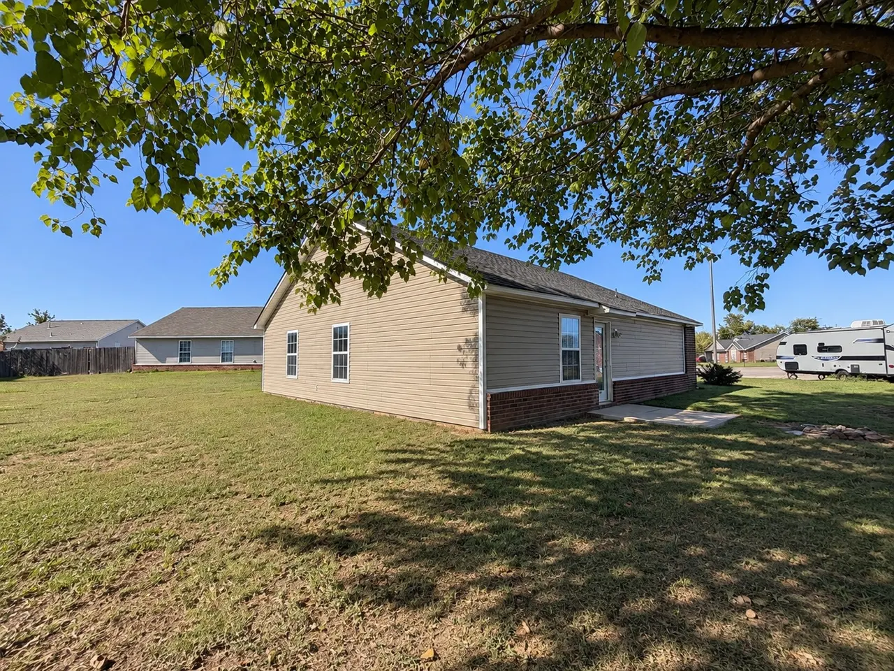 Photo 43 — 2101 Greenbrier Circle, Claremore, OK 74017