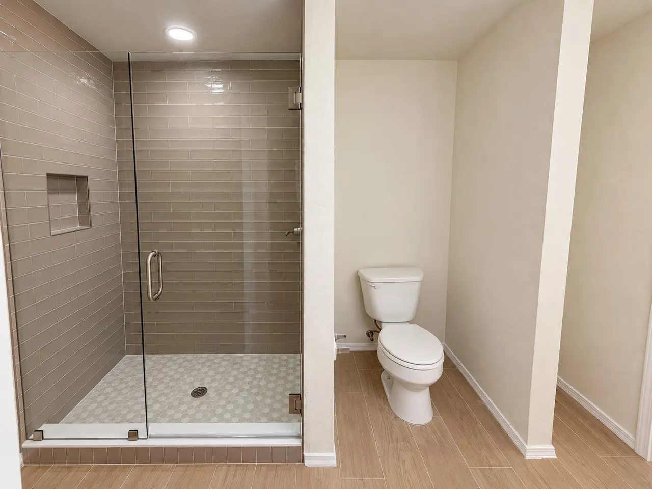 Photo 4 — 2101 Greenbrier Circle, Claremore, OK 74017