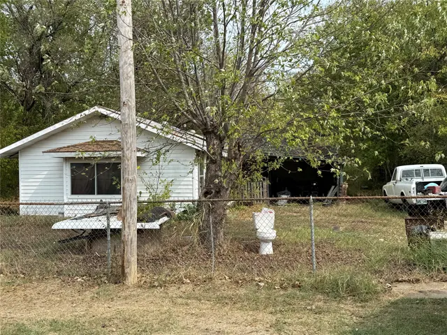 Photo 8 — 2910 S Cherokee Street, Muskogee, OK 74403
