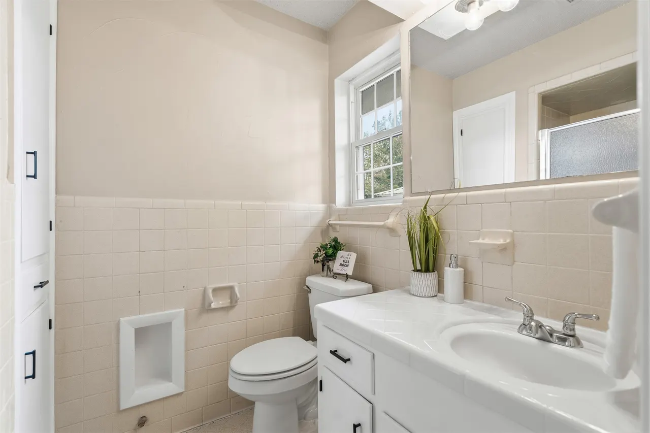 Photo 17 — 809 Pershing Drive W, Ardmore, OK 73401