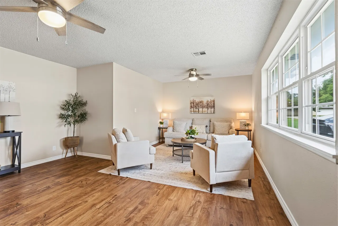 Photo 4 — 809 Pershing Drive W, Ardmore, OK 73401