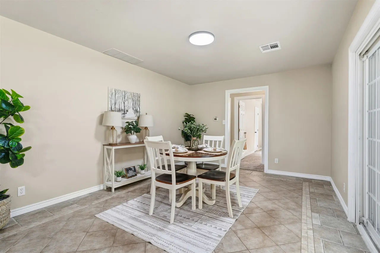 Photo 8 — 809 Pershing Drive W, Ardmore, OK 73401