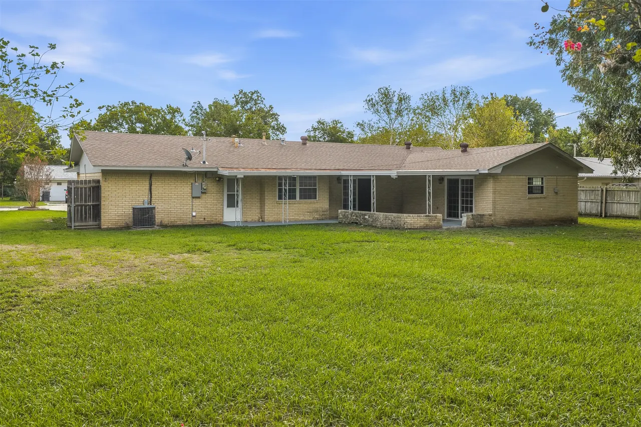 Photo 30 — 809 Pershing Drive W, Ardmore, OK 73401