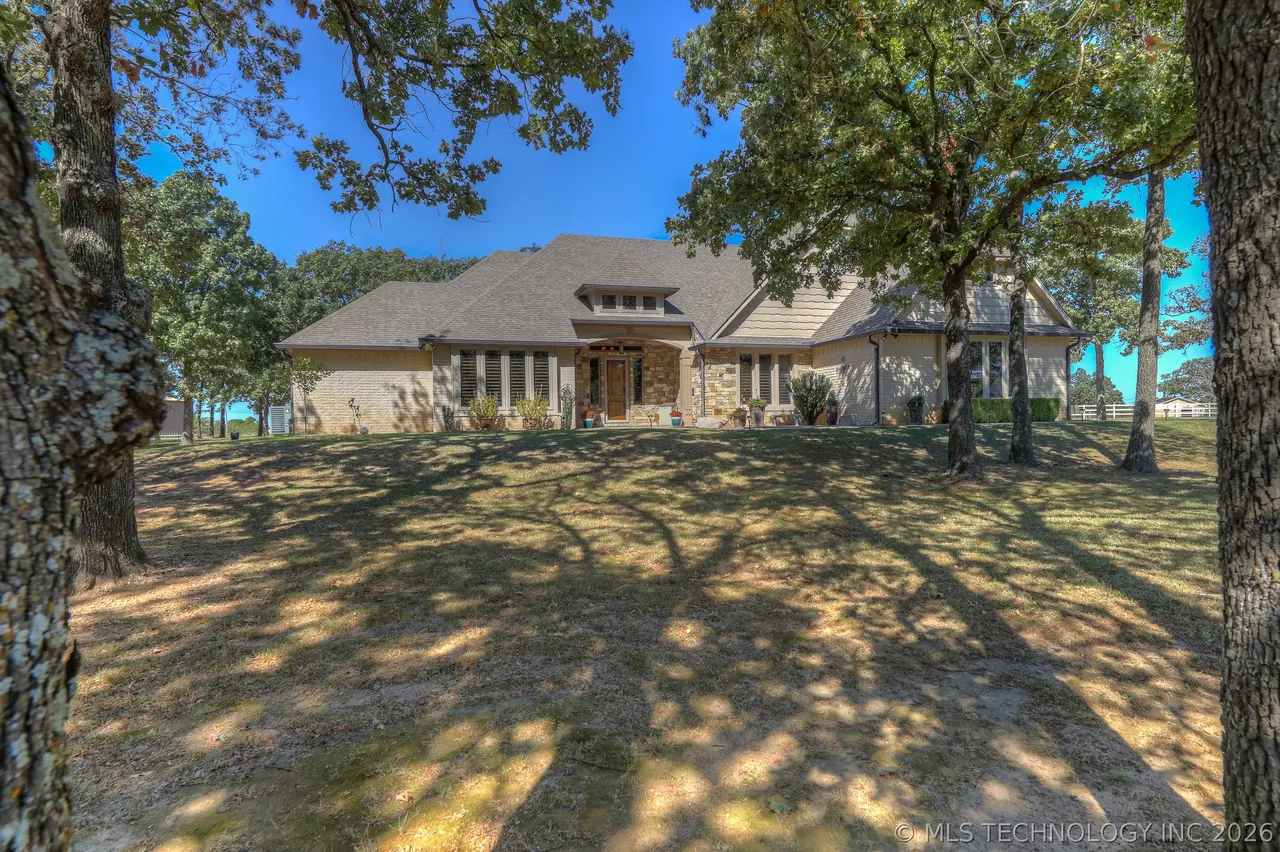 Photo 2 — 3704 Cliff Drive, Sand Springs, OK 74063