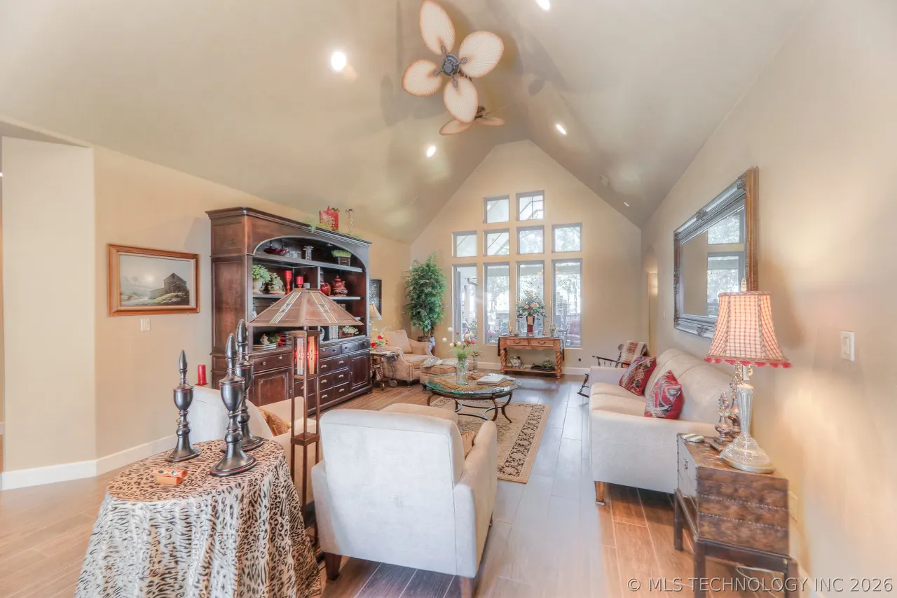 Photo 7 — 3704 Cliff Drive, Sand Springs, OK 74063