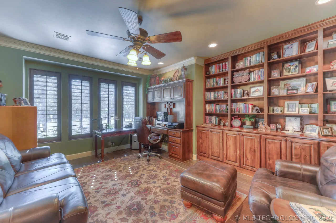 Photo 9 — 3704 Cliff Drive, Sand Springs, OK 74063