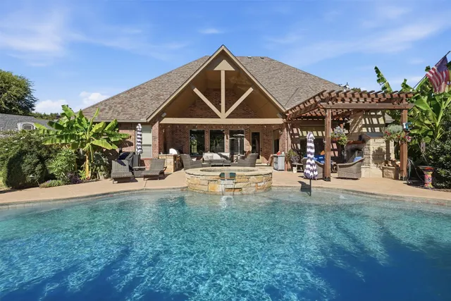 Photo 3 — 6805 Goldfinch Court, Owasso, OK 74055