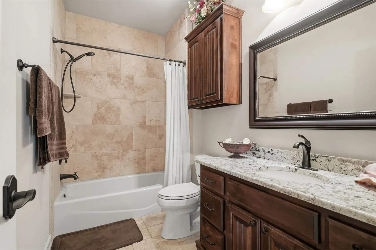 Photo 8 — 6805 Goldfinch Court, Owasso, OK 74055