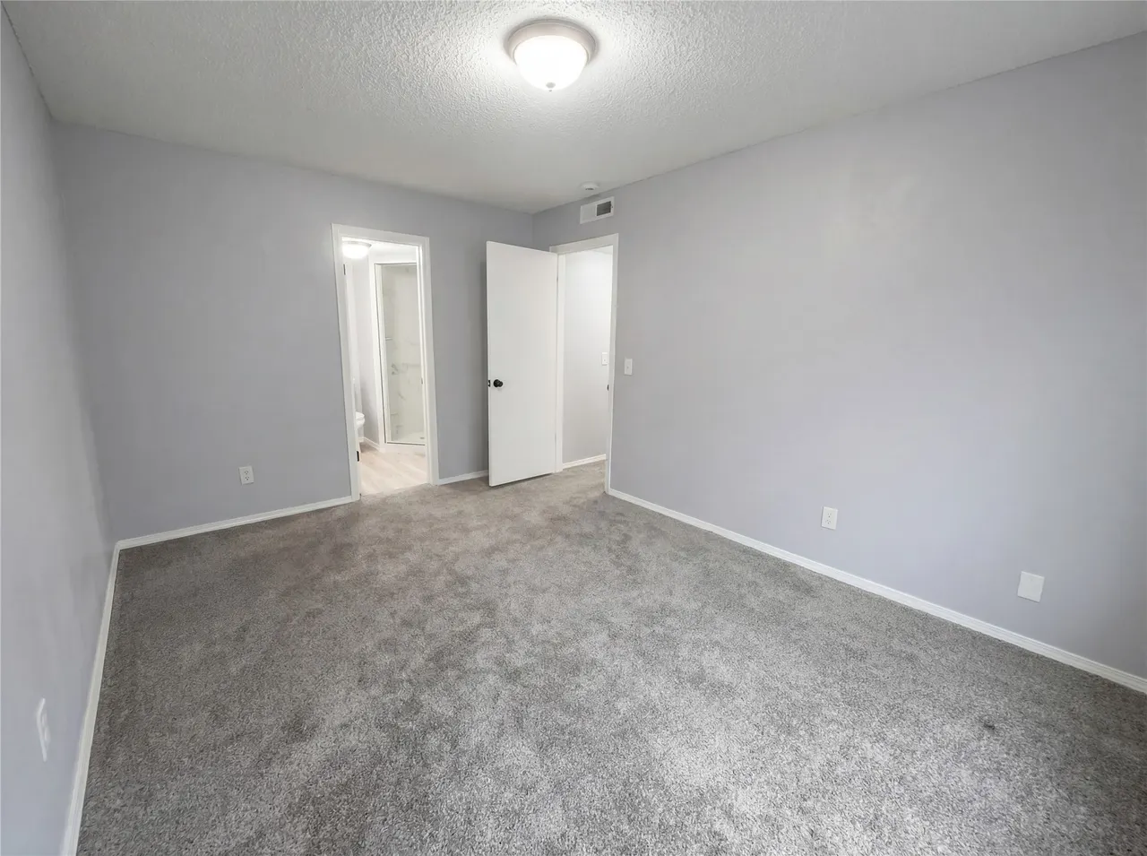 Photo 17 — 6020 NW Expressway 6020, Oklahoma City, OK 73132