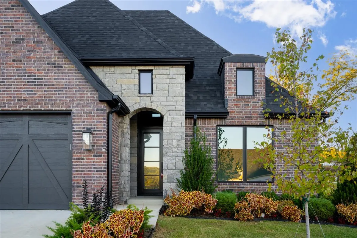 Photo 2 — 11308 S Fir Avenue W, Jenks, OK 74037