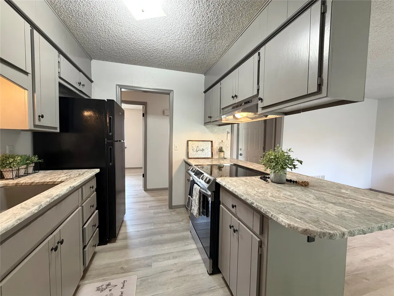 Photo 12 — 1434 Will Rogers Drive, Cushing, OK 74023