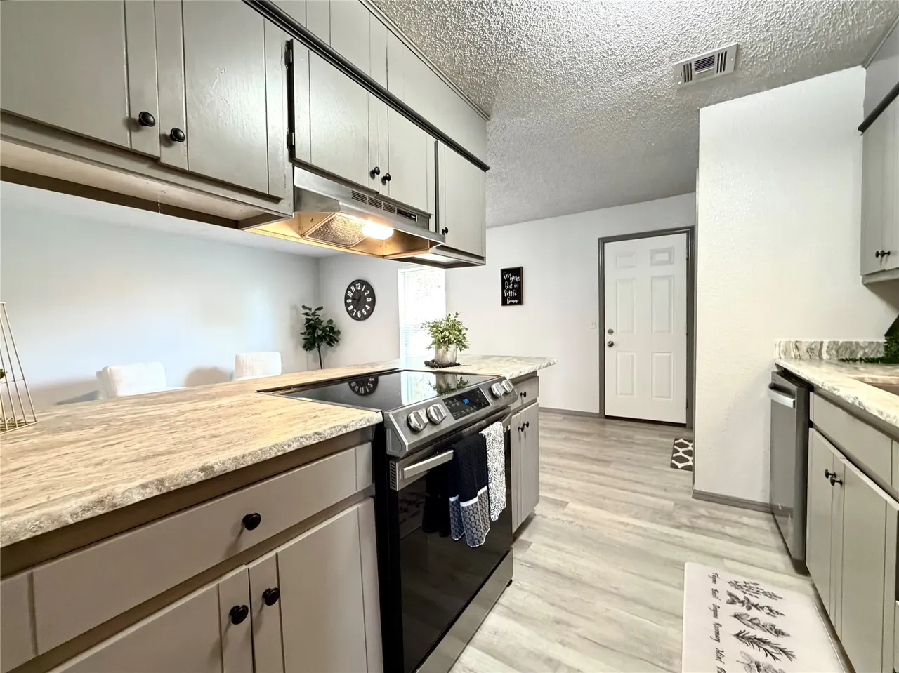 Photo 14 — 1434 Will Rogers Drive, Cushing, OK 74023