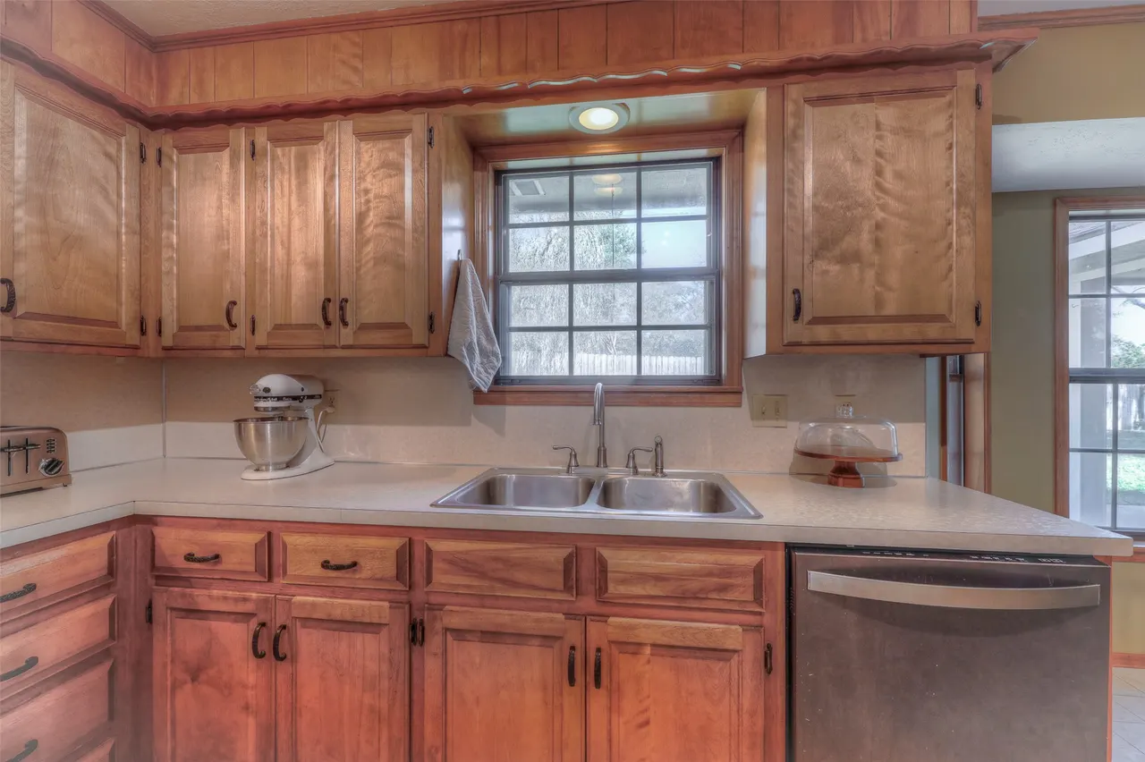 Photo 10 — 330 Cara Lee Lane, Bartlesville, OK 74006
