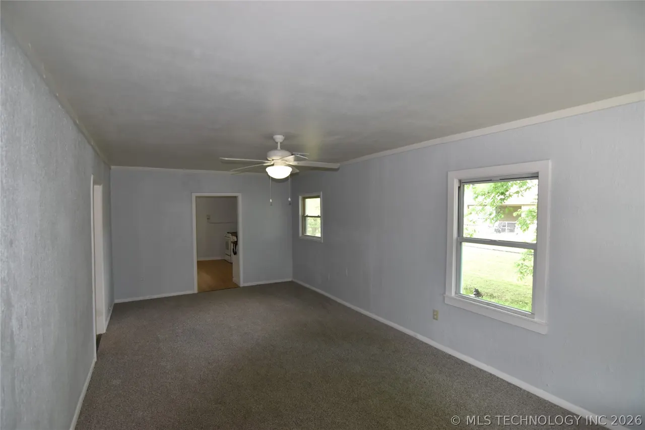 Photo 2 — 813 S Elm Avenue, Bartlesville, OK 74003