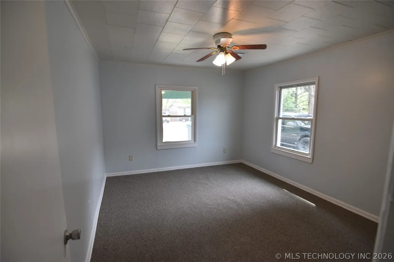 Photo 4 — 813 S Elm Avenue, Bartlesville, OK 74003