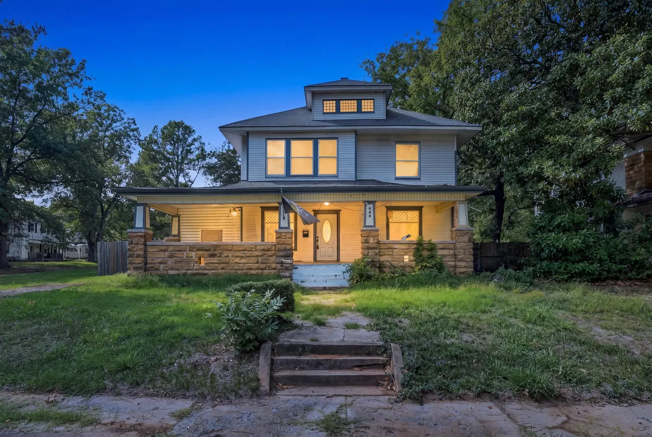 Front exterior — 502 N Morton Avenue, Okmulgee, OK 74447