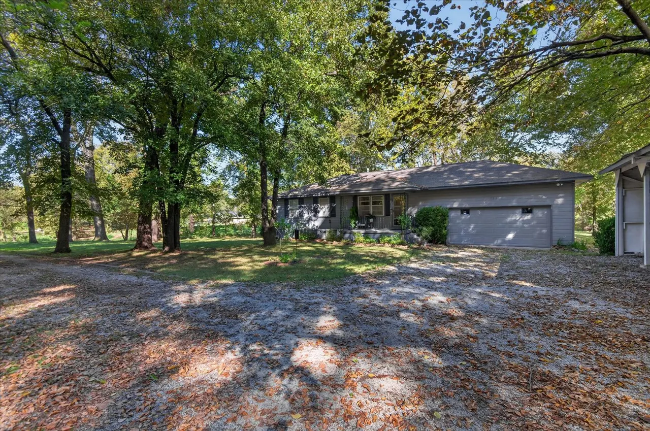 Front exterior — 9803 E 156th Street N, Collinsville, OK 74021
