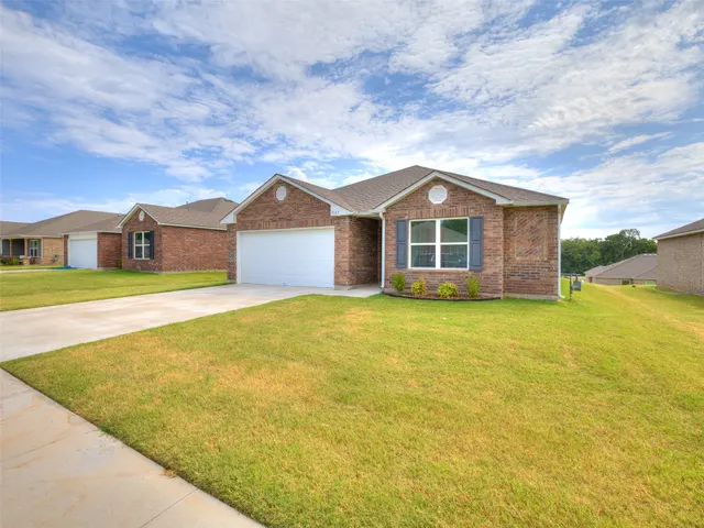 Photo 3 — 1606 E Honolulu Place, Broken Arrow, OK 74012
