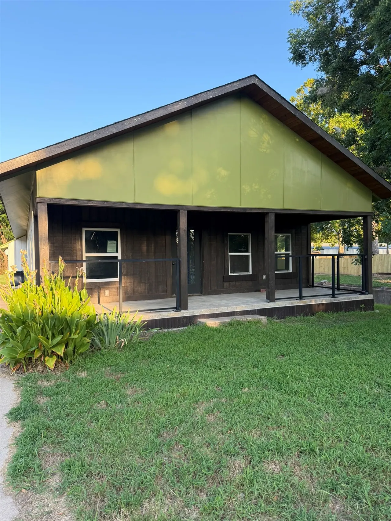 Front exterior — 416 S 6th Street, McAlester, OK 74501