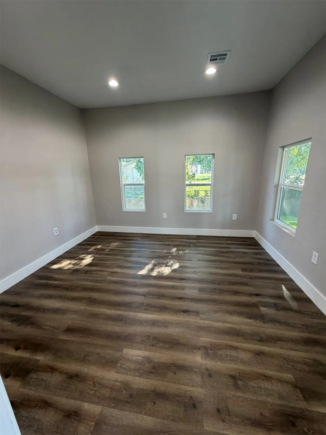 Photo 25 — 416 S 6th Street, McAlester, OK 74501
