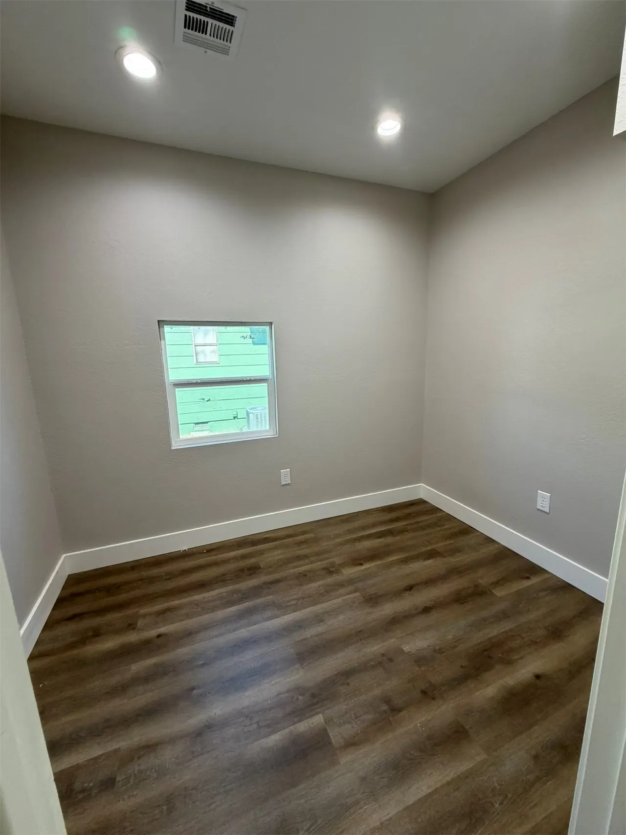 Photo 26 — 416 S 6th Street, McAlester, OK 74501