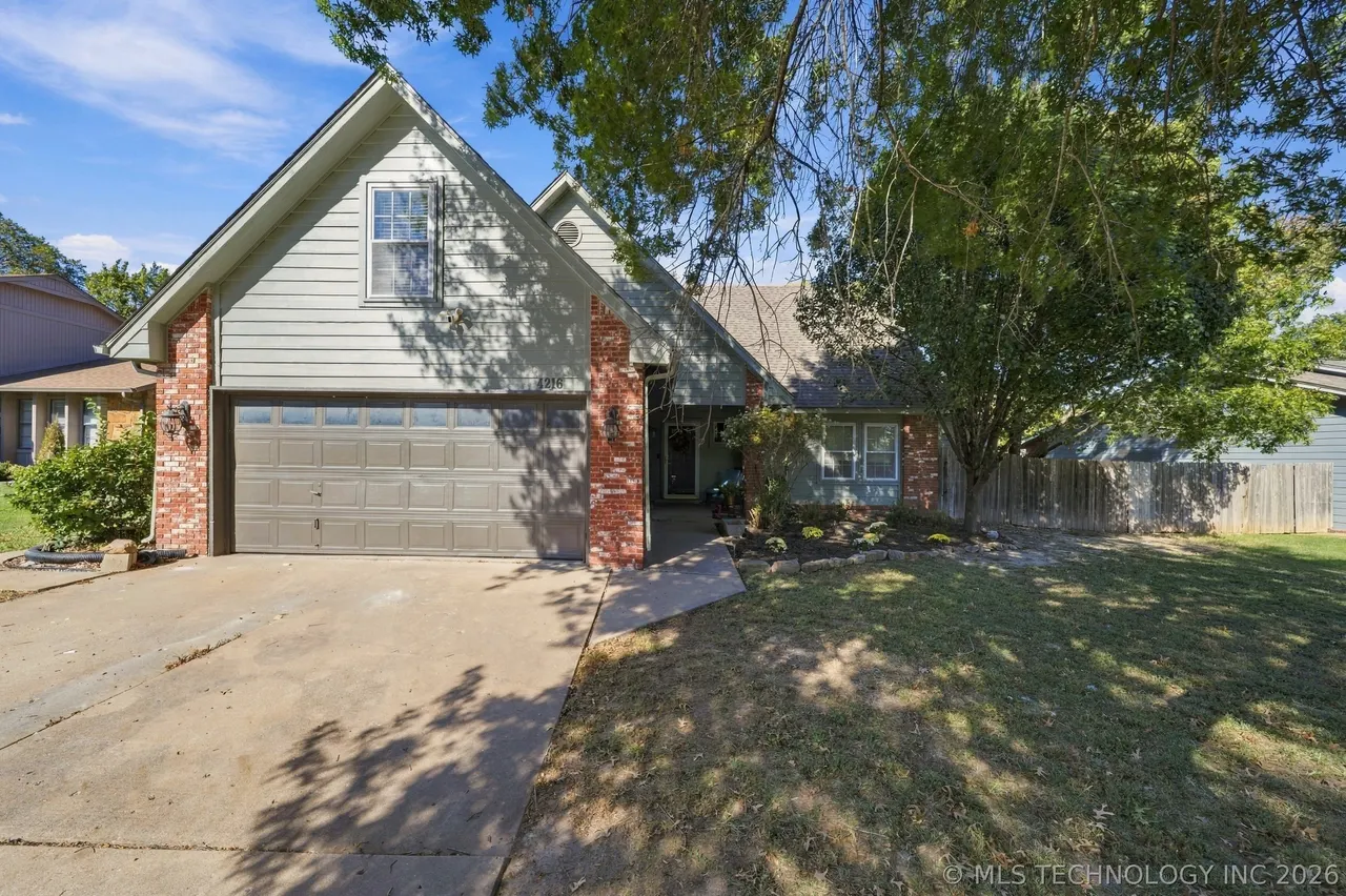 Front exterior — 4216 W San Antonio Street, Broken Arrow, OK 74012
