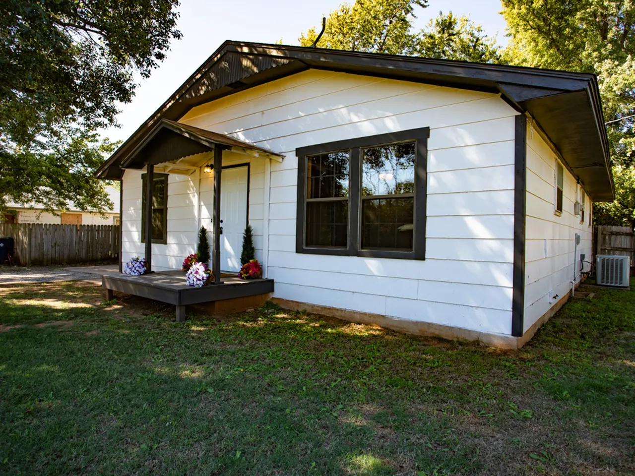 Photo 49 — 208 N 5 th Street, OK 73773