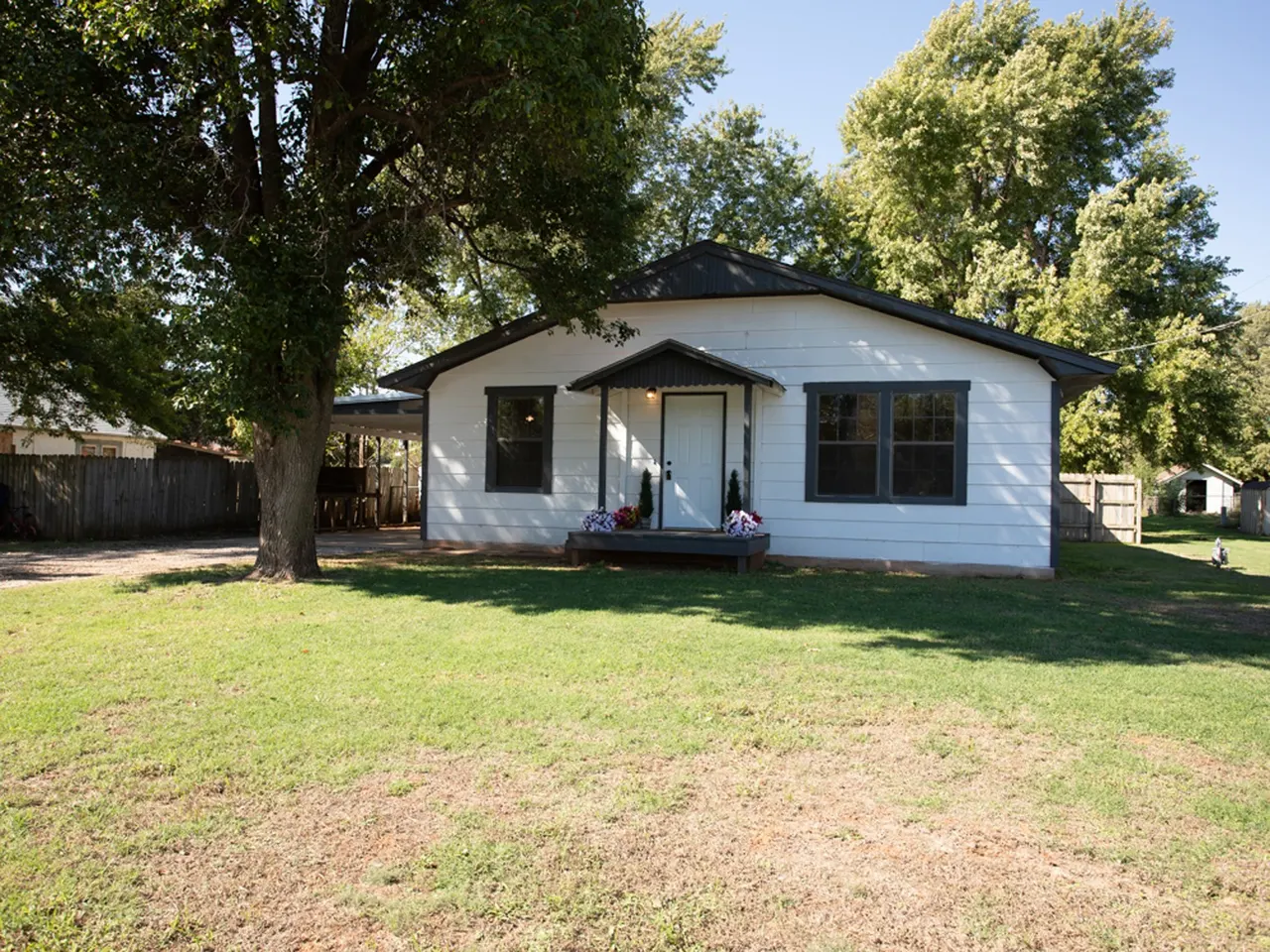 Photo 51 — 208 N 5 th Street, OK 73773