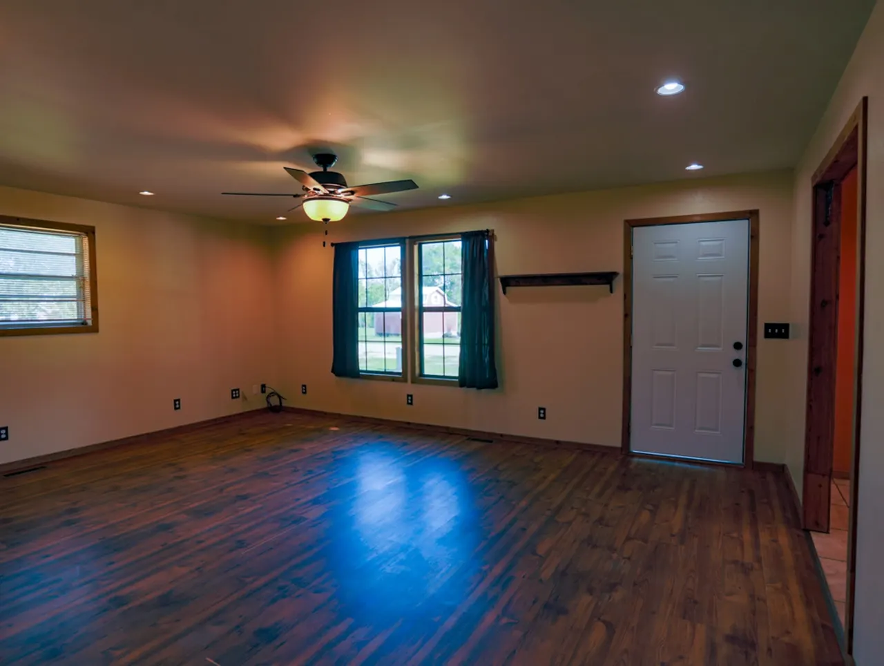 Photo 7 — 208 N 5 th Street, OK 73773