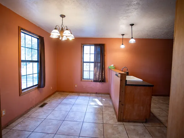 Photo 8 — 208 N 5 th Street, OK 73773