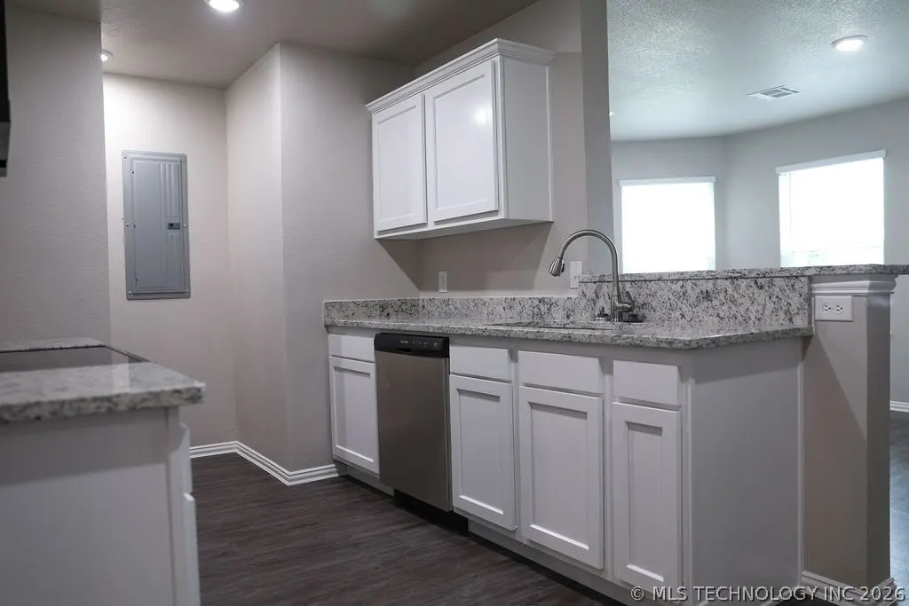 Photo 5 — 5018 S Mockingbird Lane, Atoka, OK 74525