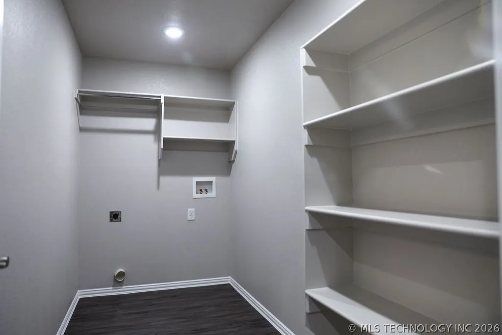 Photo 8 — 5018 S Mockingbird Lane, Atoka, OK 74525