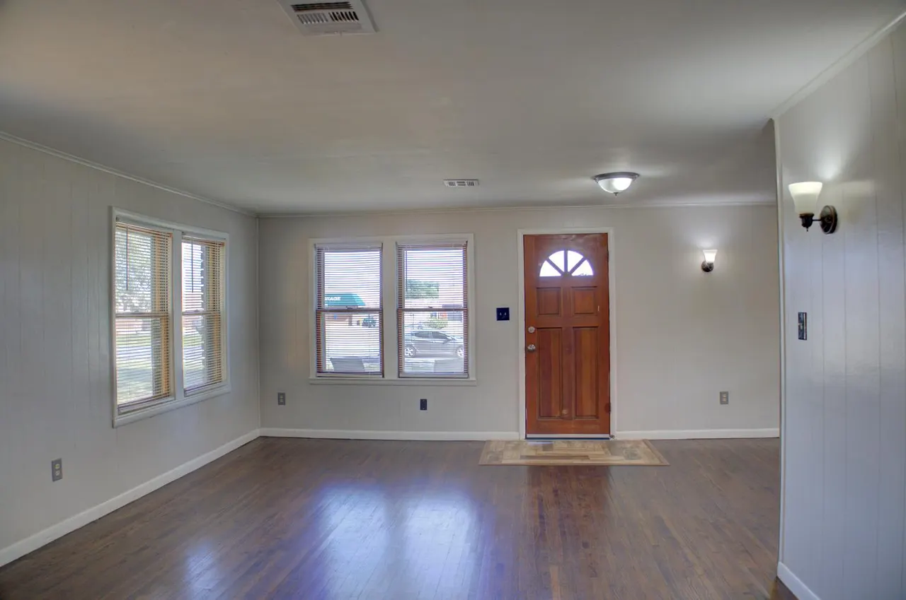 Photo 5 — 8930 S Union Avenue, Tulsa, OK 74132