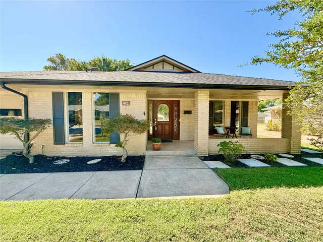Photo 2 — 7204 E 55th Place, Tulsa, OK 74145