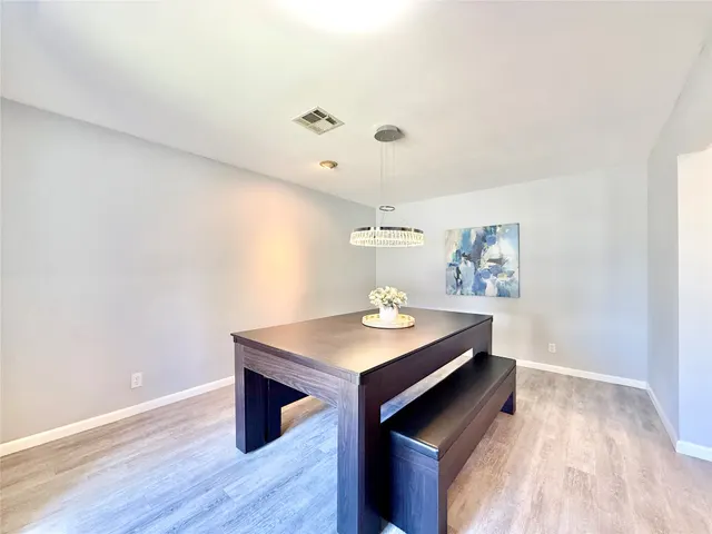 Photo 7 — 7204 E 55th Place, Tulsa, OK 74145