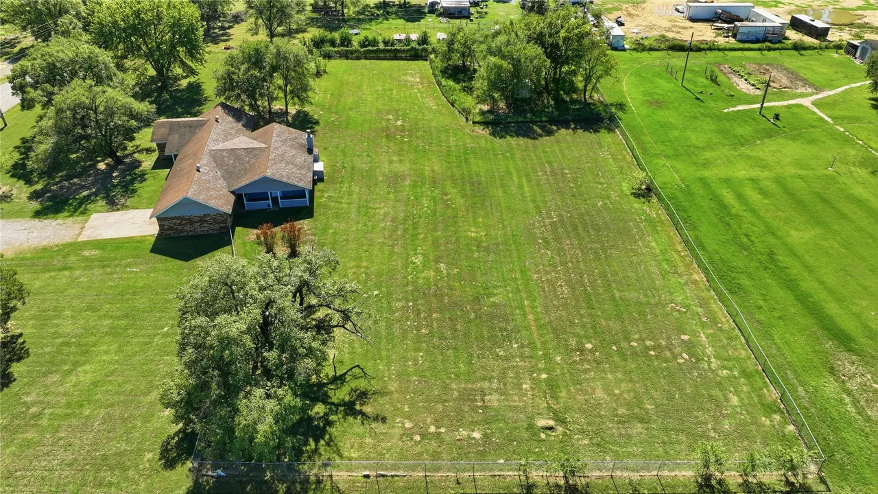 Photo 5 — 14824 S 337th East Avenue, Coweta, OK 74429
