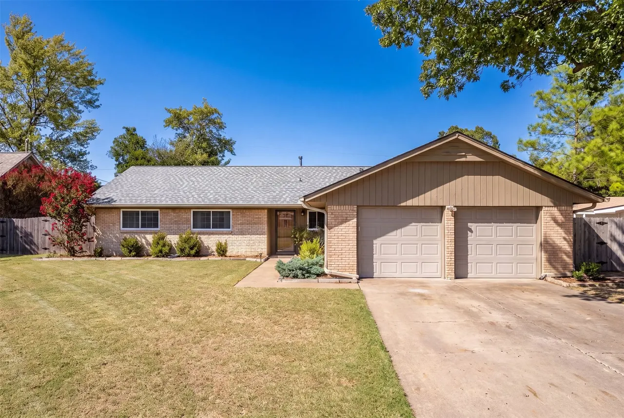 Front exterior — 3425 E 57th Place, Tulsa, OK 74135