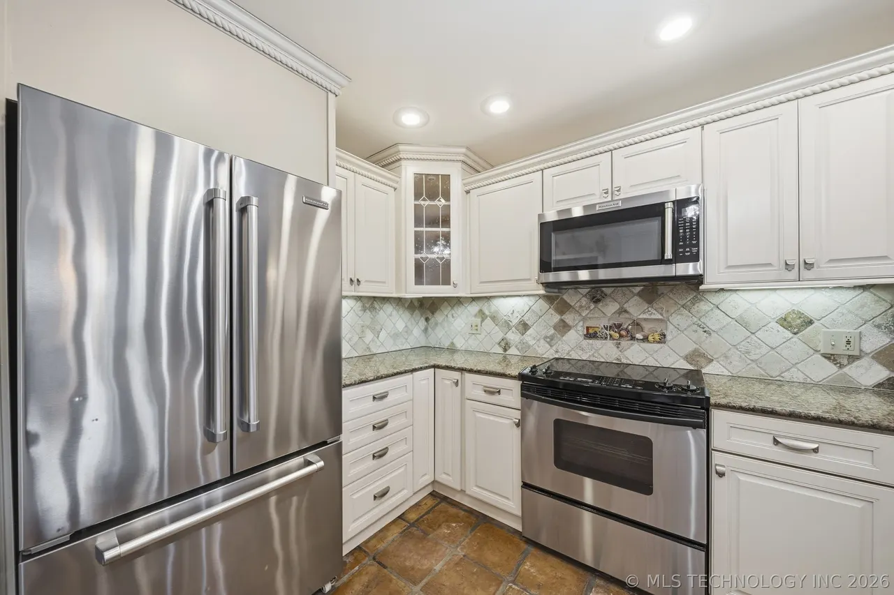 Photo 12 — 5813 S Atlanta Avenue 1, Tulsa, OK 74105