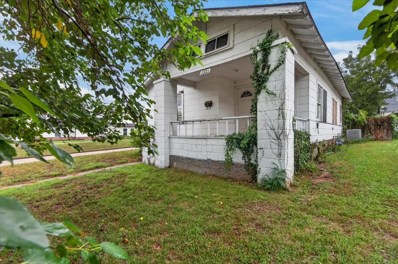 Photo 15 — 1221 SE Delaware Avenue, Bartlesville, OK 74003