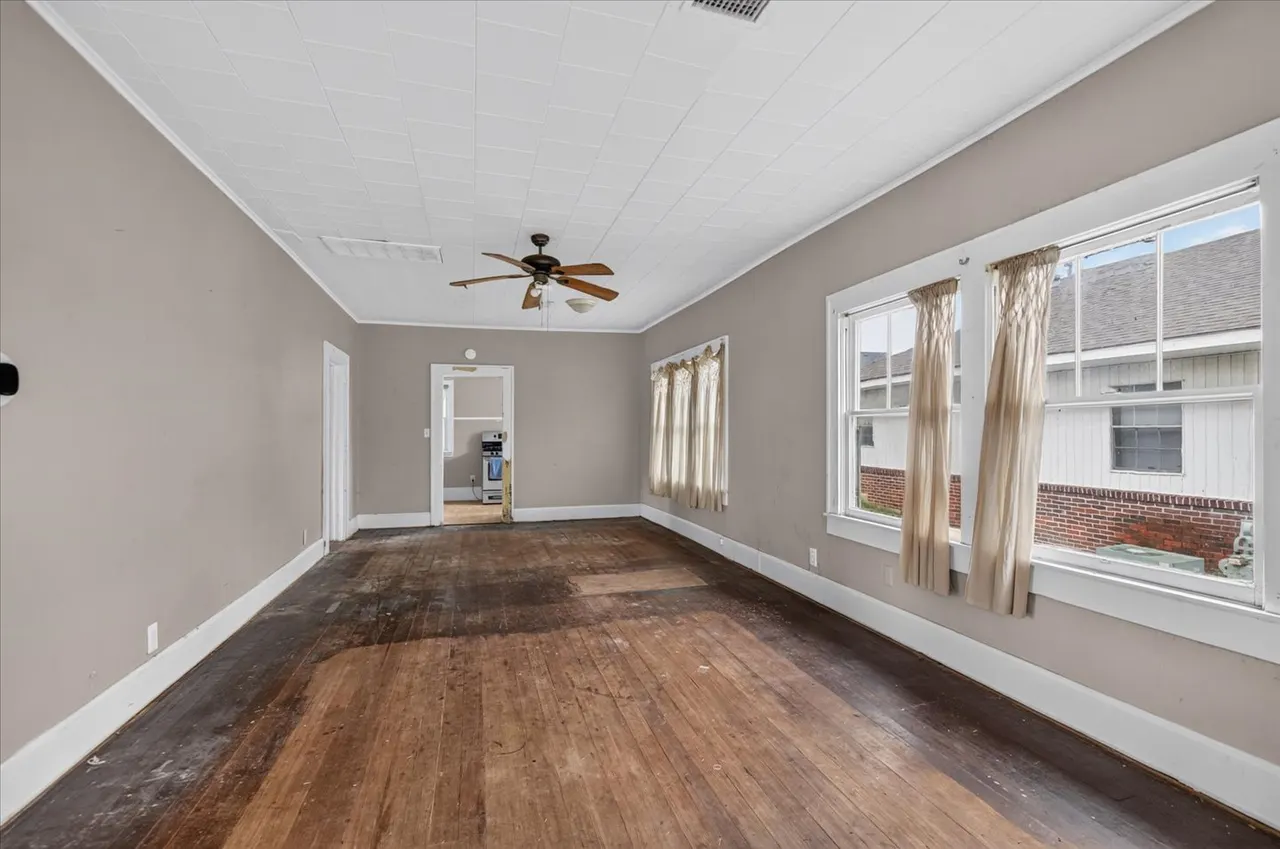 Photo 3 — 1221 SE Delaware Avenue, Bartlesville, OK 74003