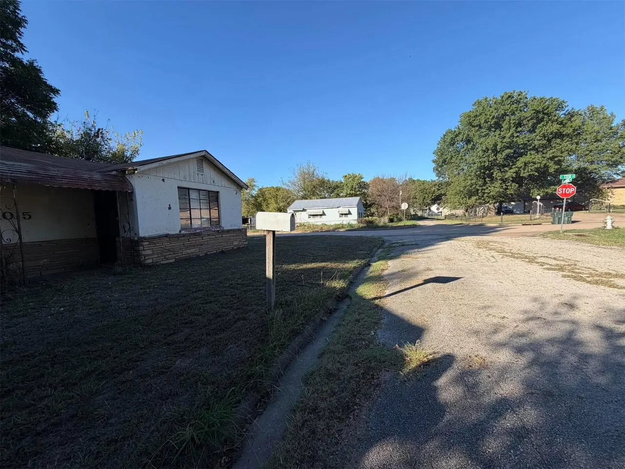 Front exterior — 1015 N Wewoka Avenue, Claremore, OK 74017