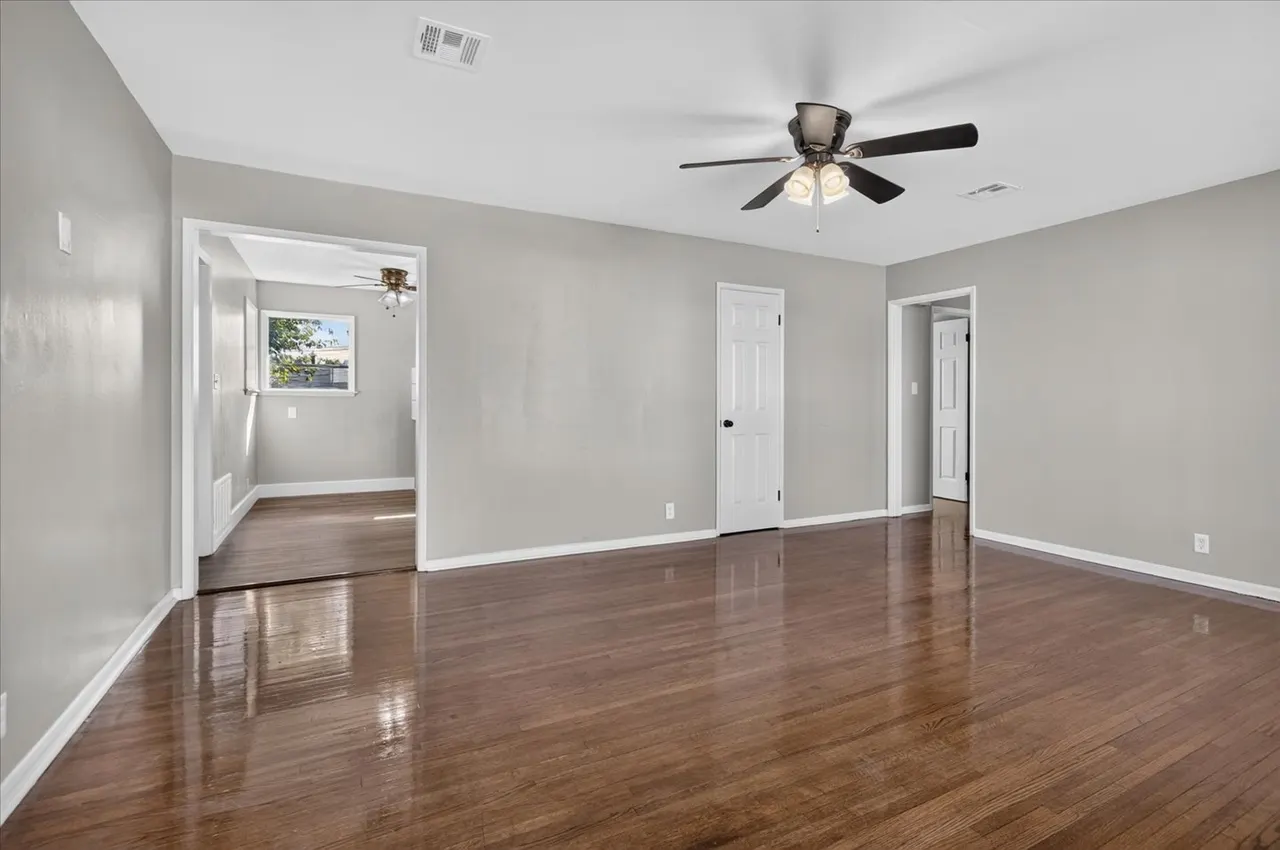 Photo 4 — 2133 S 80th EastAvenue, Tulsa, OK 74129