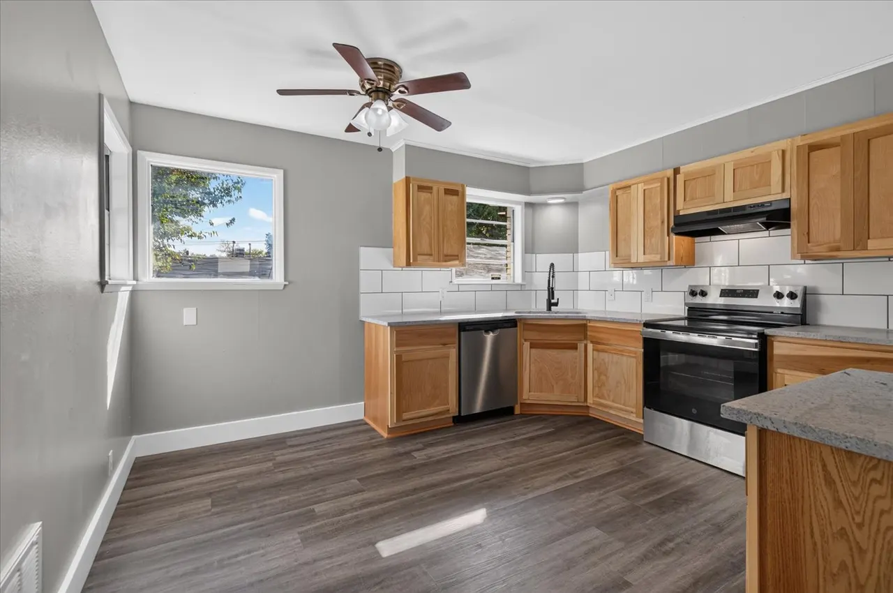 Photo 6 — 2133 S 80th EastAvenue, Tulsa, OK 74129