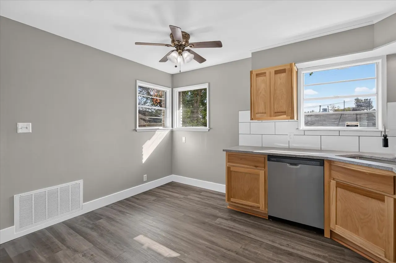 Photo 7 — 2133 S 80th EastAvenue, Tulsa, OK 74129
