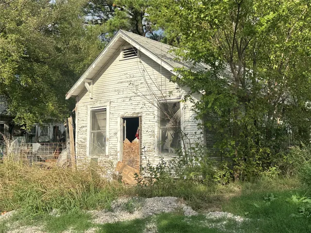 Photo 5 — 700 E 12th Street, Okmulgee, OK 74447