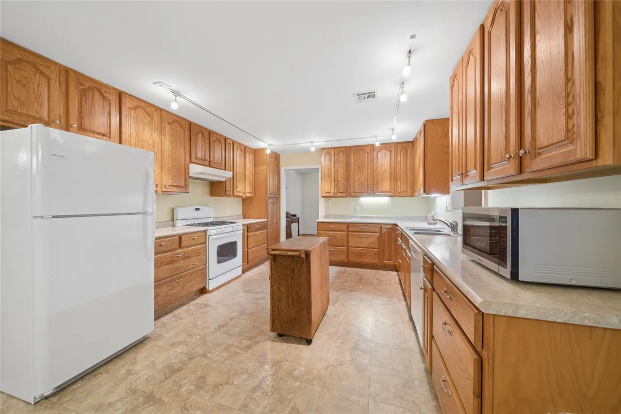 Photo 13 — 16317 S 4233 Road, Claremore, OK 74017