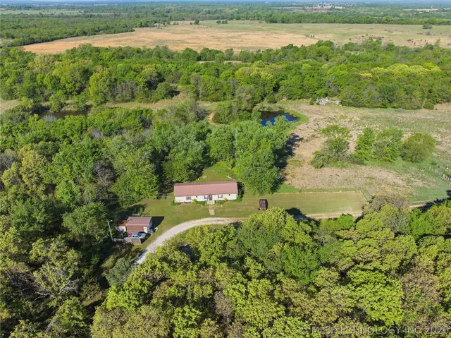 Photo 5 — 20037 S 85th Street E, Webbers Falls, OK 74470