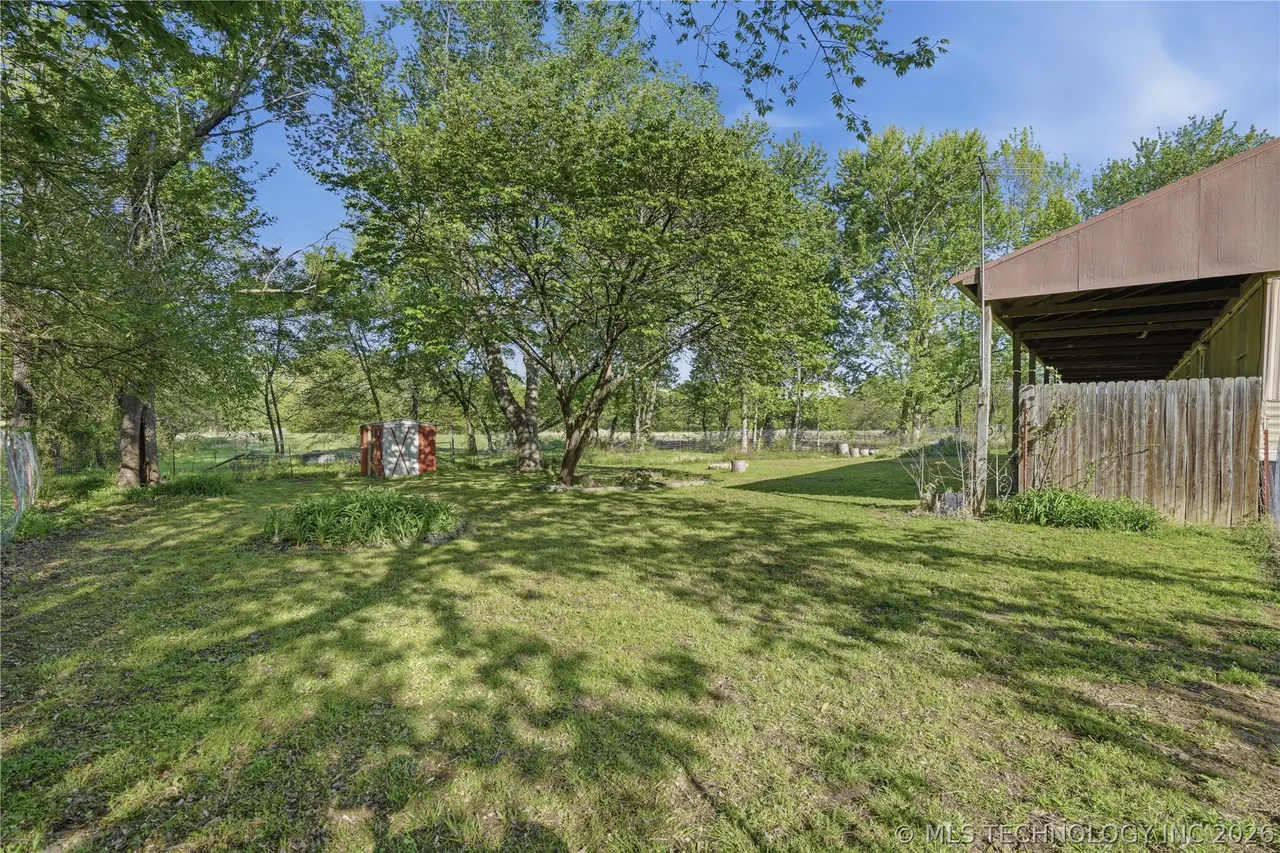 Photo 11 — 20037 S 85th Street E, Webbers Falls, OK 74470