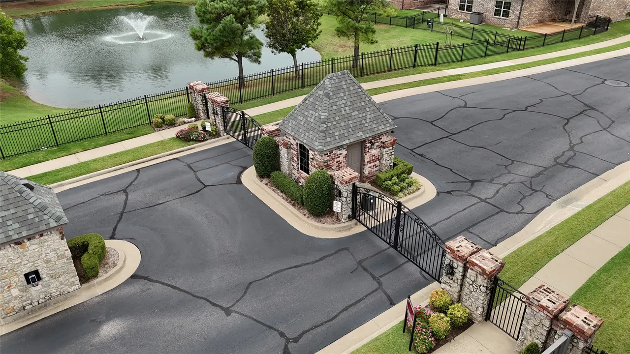 Photo 33 — 8234 S 112th EastAvenue, Tulsa, OK 74133